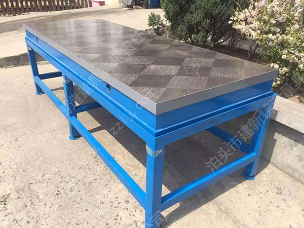 鉗工工作臺(tái)